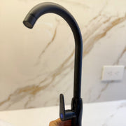 Grifo KM-AN25 – Altura y Estilo para Espacios Modernos