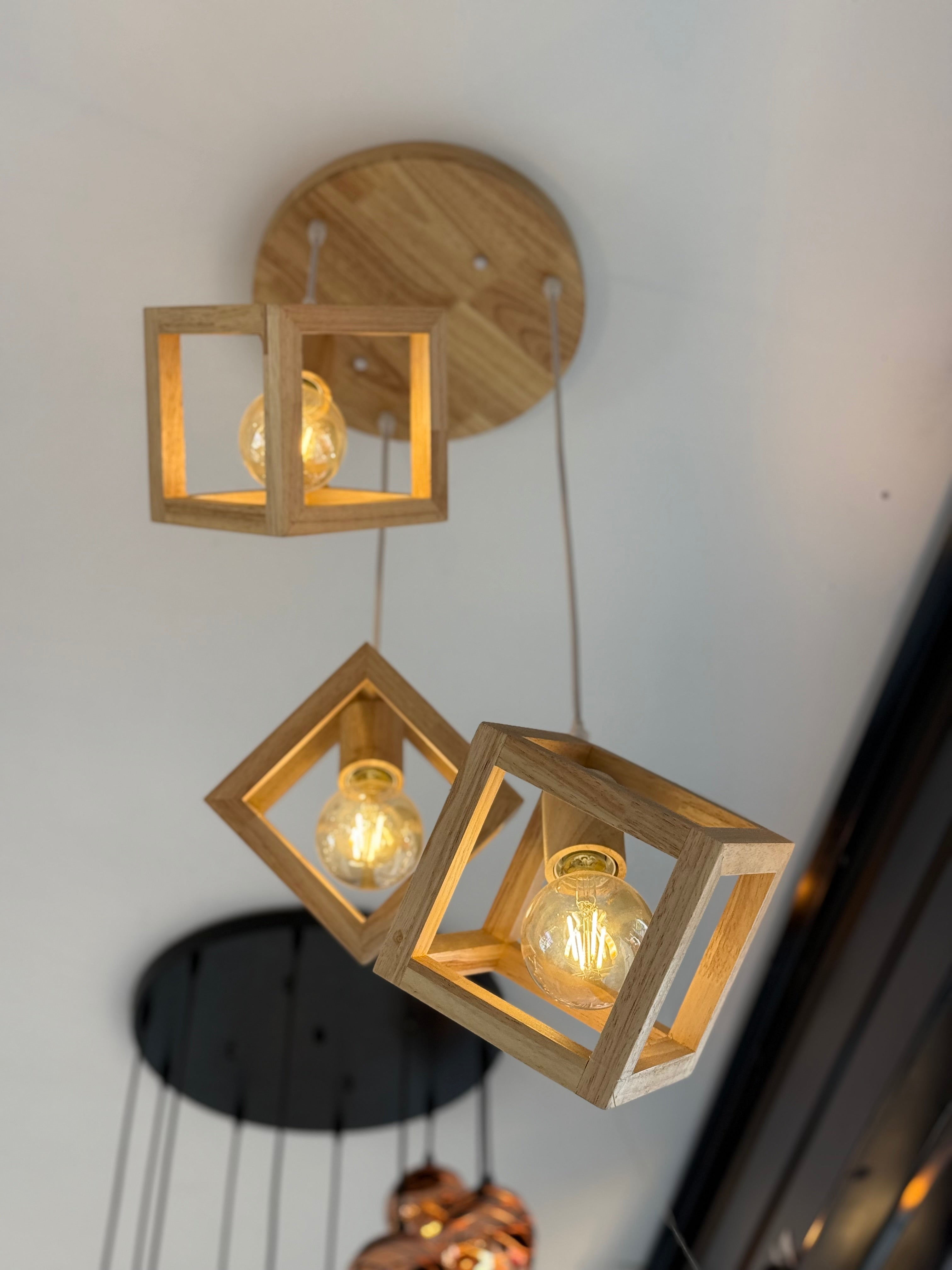 LÁMPARA DECORATIVA MADERA X3 / LD-074-A