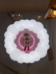 Lámpara Infantil LED Astronauta Rosa en las Nubes | Plafón Decorativo para Habitación de Niñas