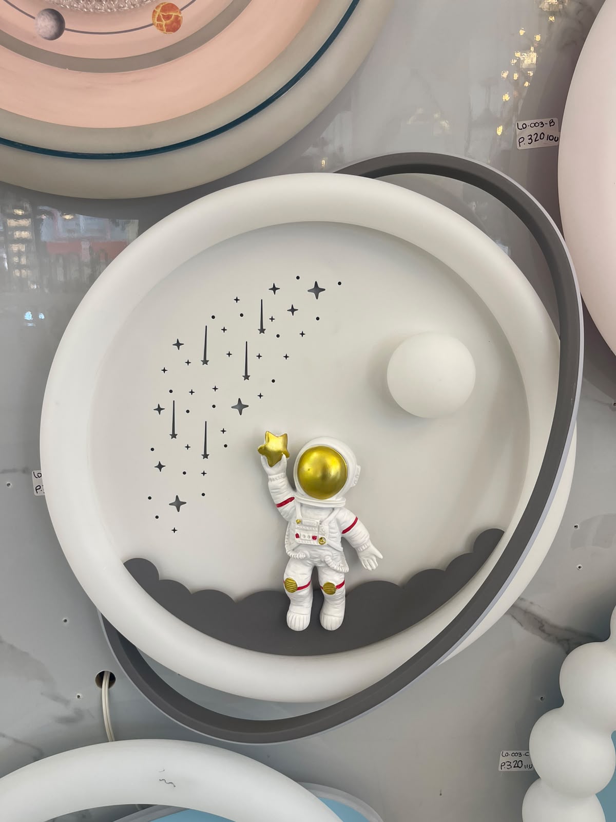 Lámpara Infantil LED Astronauta Explorador de Estrellas | Plafón Decorativo Espacial para Habitación de Niños