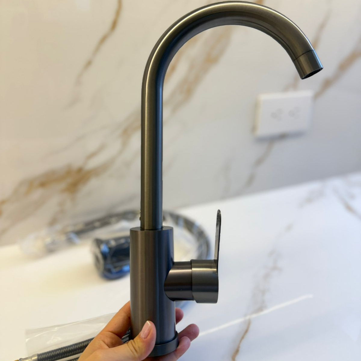 Grifo KM-AN09 – Diseño Elegante para Cocinas con Personalidad